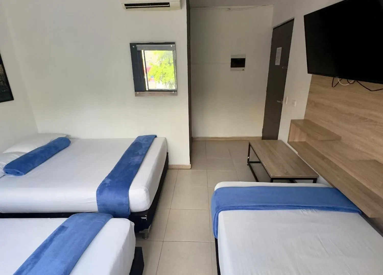 ***  Hotel Medellin Central Colombia